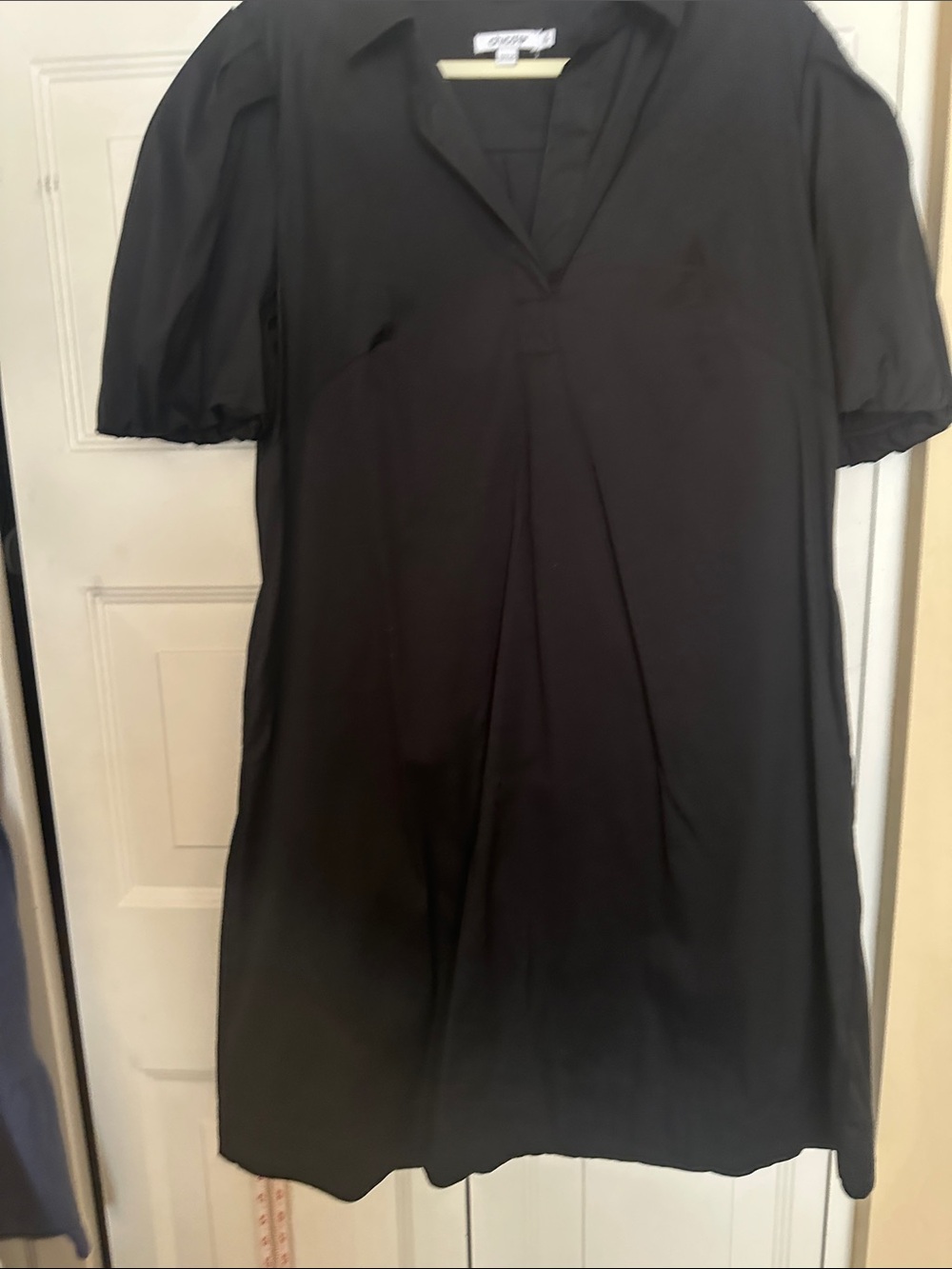 Chico's Black V-Neck Short Sleeve Dress